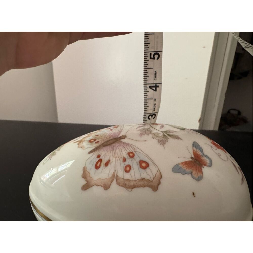 Vintage 70’s 22k Gold Avon Butterfly Floral Egg Shaped Trinket Jewelry Box Boho - Picture 11 of 11